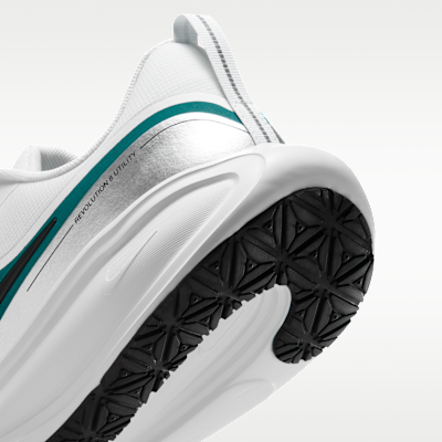 Nike Revolution 8 Utility Men's Road Running Shoes