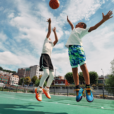 Nike S.T. Dynamite Big Kids' Basketball Shoes