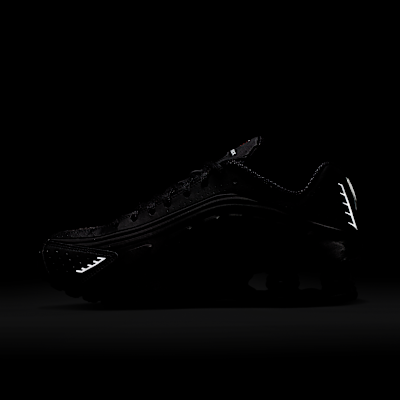 Nike Shox R4 Women's Shoes
