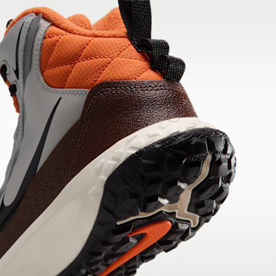 Nike Terrascout Big Kids' Boots with Reflective Accents