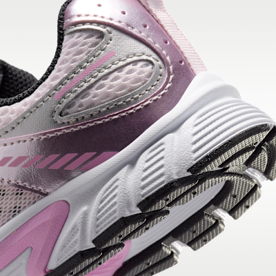 Nike V5 RNR Little Kids' Shoes (Classic laces)