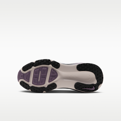Nike Vomero 18 Big Kids' Road Running Shoes