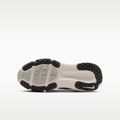 Nike Vomero 18 Big Kids' Road Running Shoes