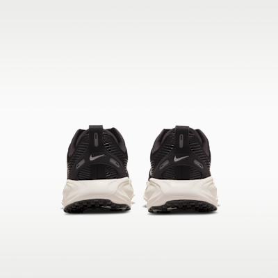 Nike Vomero 18 Big Kids' Road Running Shoes