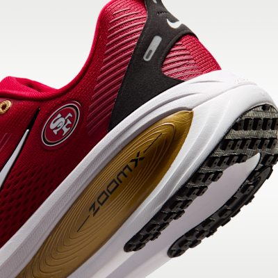 Nike Vomero 18 (San Francisco 49ers) Men's NFL Road Running Shoes