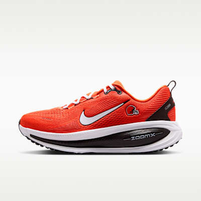 Nike Vomero 18 (Cleveland Browns) Men's NFL Road Running Shoes