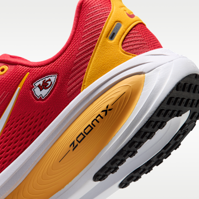 Nike Vomero 18 (Kansas City Chiefs) Men's NFL Road Running Shoes