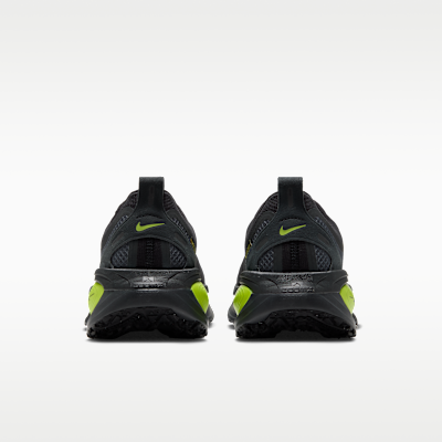 Nike Vomero 18 GORE-TEX Men's Waterproof Road Running Shoes with Reflective Accents