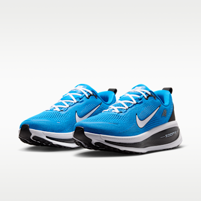 Nike Vomero 18 (Carolina Panthers) Men's NFL Road Running Shoes