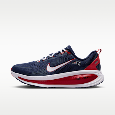 Nike Vomero 18 (New England Patriots) Men's NFL Road Running Shoes