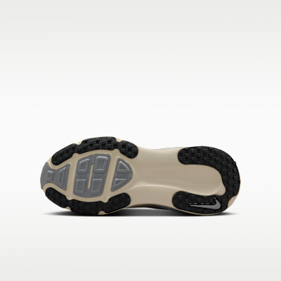 Nike Vomero 18 Big Kids' Road Running Shoes