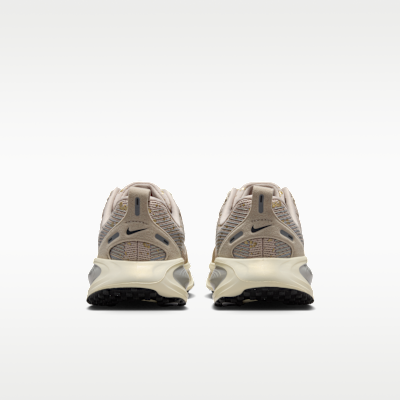 Nike Vomero 18 Big Kids' Road Running Shoes
