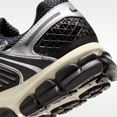 Nike Zoom Vomero 5 Men's Shoes