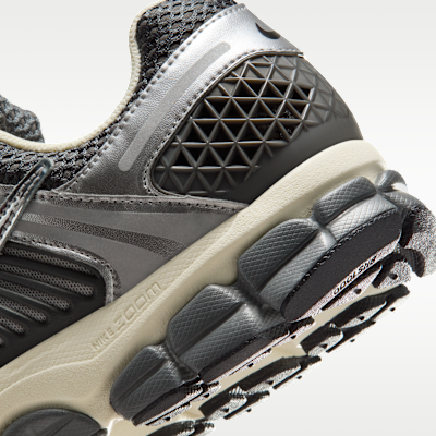 Nike Zoom Vomero 5 Men's Shoes