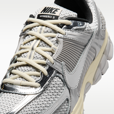 Nike Zoom Vomero 5 Men's Shoes