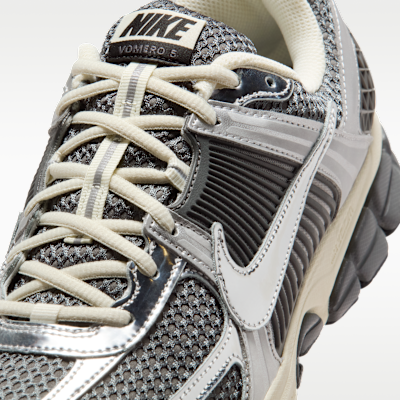 Nike Zoom Vomero 5 Men's Shoes
