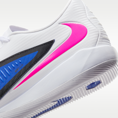 Nike Phantom 6 Low Academy Indoor/Court Soccer Shoes
