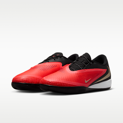 Nike Phantom 6 Low Academy Indoor/Court Soccer Shoes