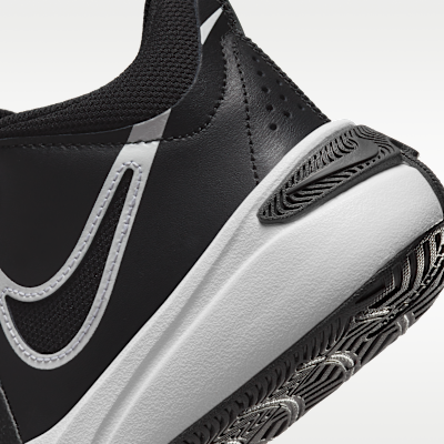 Nike Team Hustle D 11 Big Kids' Basketball Shoes