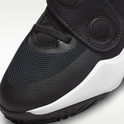 Nike Team Hustle D 11 Big Kids' Basketball Shoes