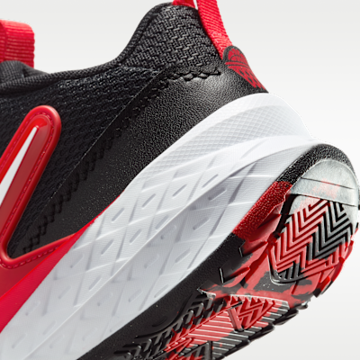 Nike Team Hustle D 12 Little Kids' Shoes