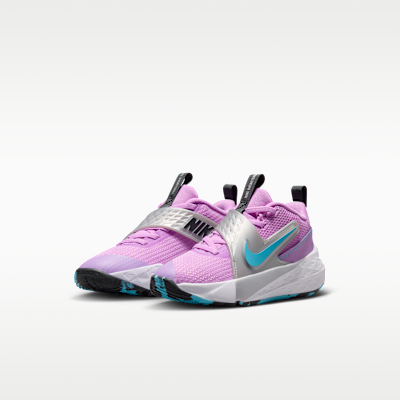 Nike Team Hustle D 12 Little Kids' Shoes