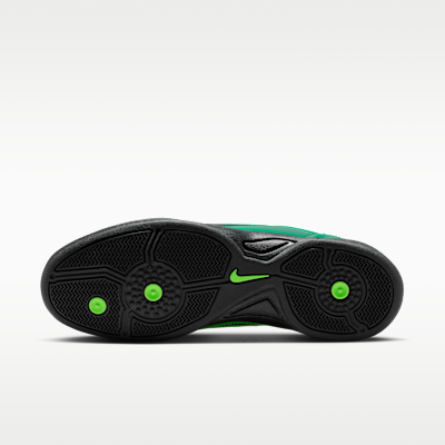 Nike Total 90 Men's Shoes