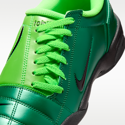Nike Total 90 Men's Shoes