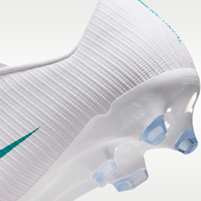 Nike Mercurial Vapor 17 Academy Multi-Ground Low-Top Soccer Cleats