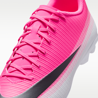 Nike Mercurial Vapor 17 Club Multi-Ground Low-Top Soccer Cleats