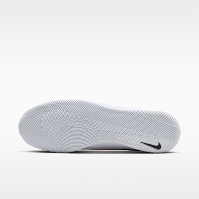 Nike Mercurial Vapor 17 Club Indoor/Court Low-Top Soccer Shoes