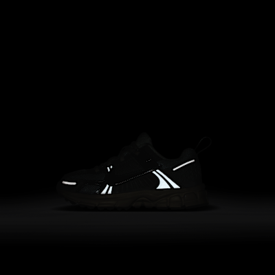 Nike Vomero 5 Little Kids' Shoes with Reflective Accents
