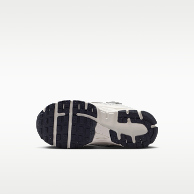Nike Vomero 5 Little Kids' Shoes with Reflective Accents