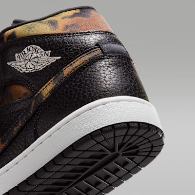 Air Jordan 1 Mid SE Women's Shoes