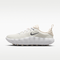 Nike Mind 002 Women's Pregame Shoes