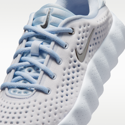 Nike Mind 002 Women's Pregame Shoes