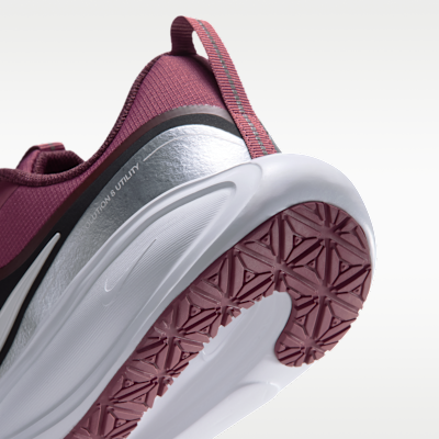 Nike Revolution 8 Utility Women's Road Running Shoes