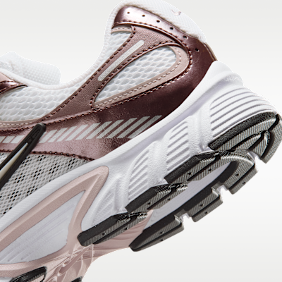 Nike V5 RNR Women's Shoes with Reflective Accents
