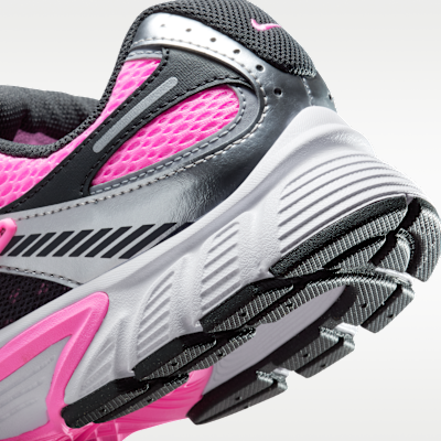 Nike V5 RNR Women's Shoes with Reflective Accents
