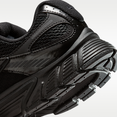 Nike V5 RNR Women's Shoes with Reflective Accents