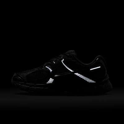 Nike V5 RNR Women's Shoes with Reflective Accents