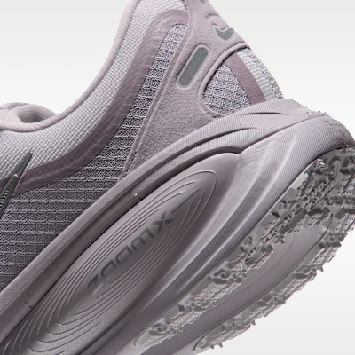Nike Vomero 18 GORE-TEX Women's Waterproof Road Running Shoes with Reflective Accents