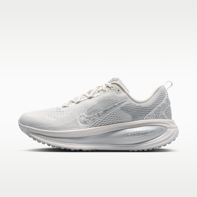 Nike Vomero 18 SE Women's Road Running Shoes