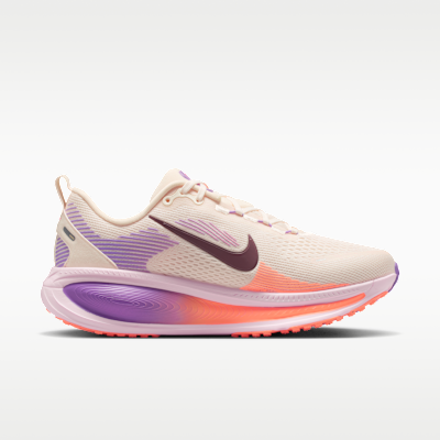 Nike Vomero 18 Women's Road Running Shoes (Wide)