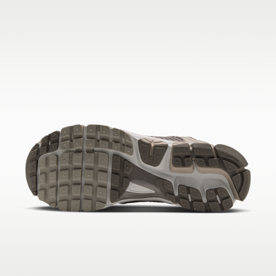 Nike Zoom Vomero 5 Women's Shoe with Reflective Accents