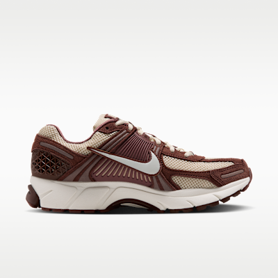 Nike Zoom Vomero 5 Women's Shoe with Reflective Accents