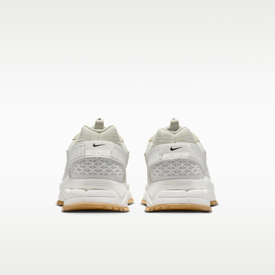 Nike Zoom Vomero Roam Women's Winterized Shoes