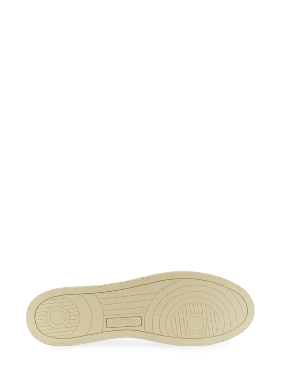 Medalist Low Suede Leather Low-Top Sneakers