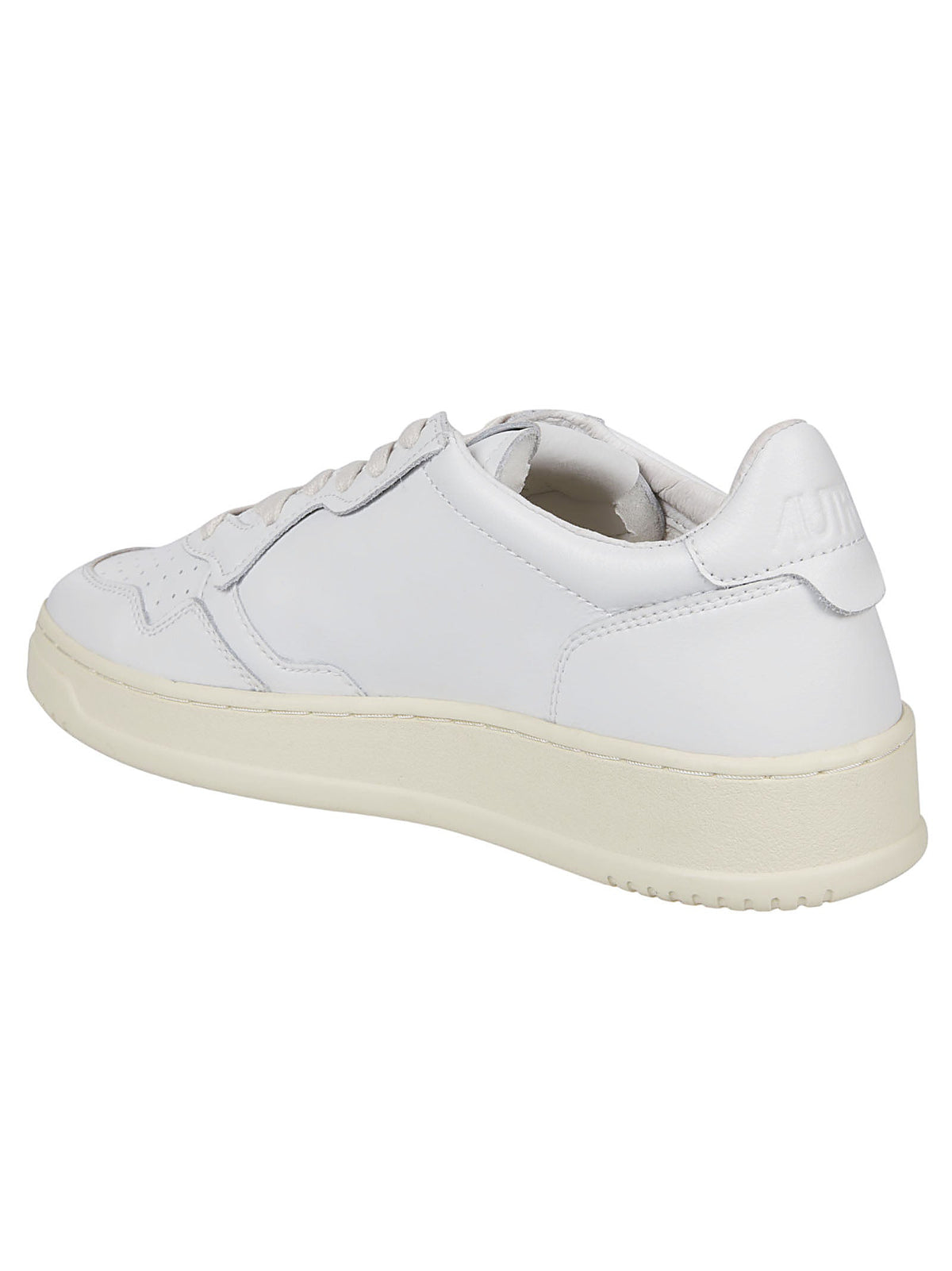 Medalist Low Cow Leather Low-Top Sneakers