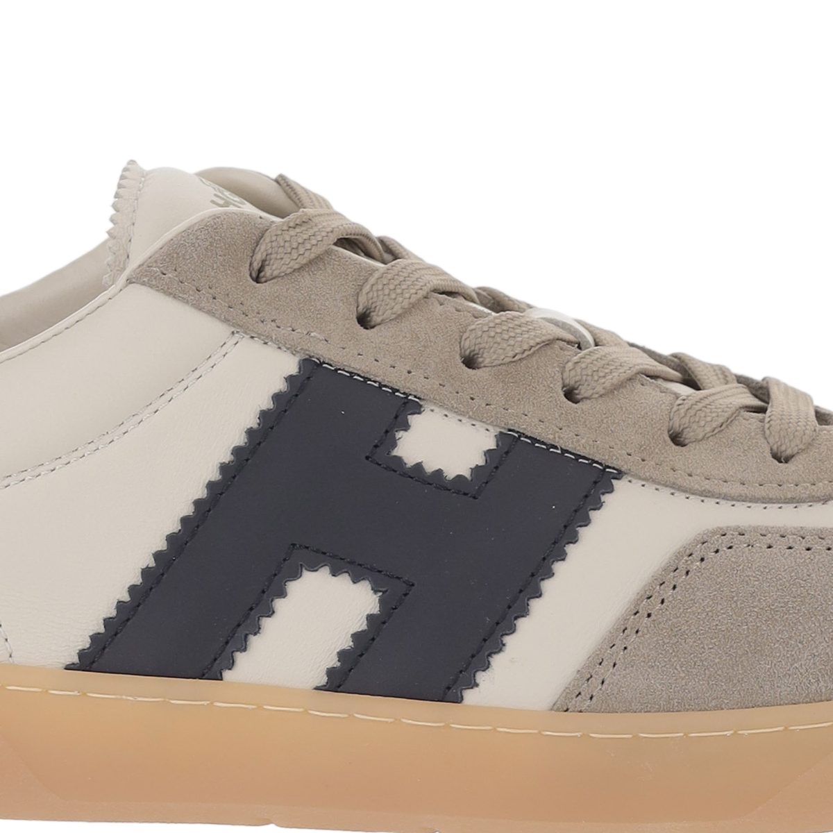 Low-Top Leather Sneakers With Suede Inserts And Memory Foam Insole